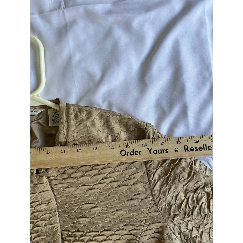 Laura Ashley Jacket Womens Medium Tan Quilted Silk Blend Textured‎ Dressy Blazer